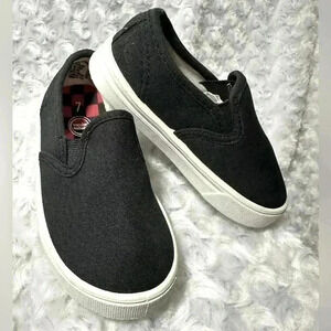 Wonder Nation  Boys Slip On Sneakers